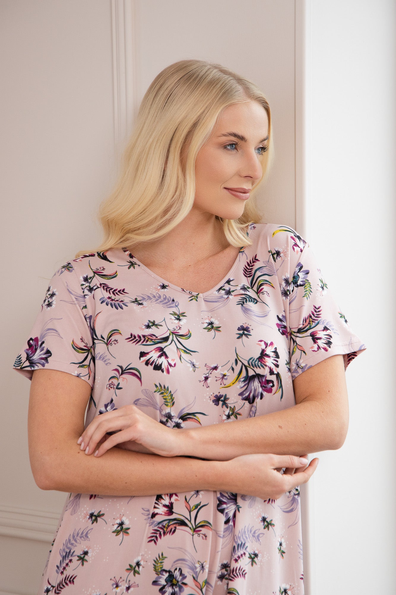 Womens Lightweight Floral Print Nightdress