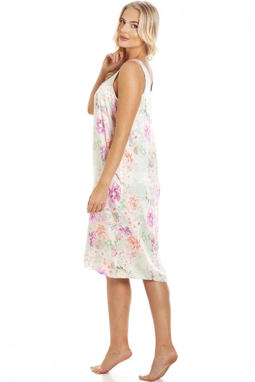 Classic Sleeveless Oriental Chemise